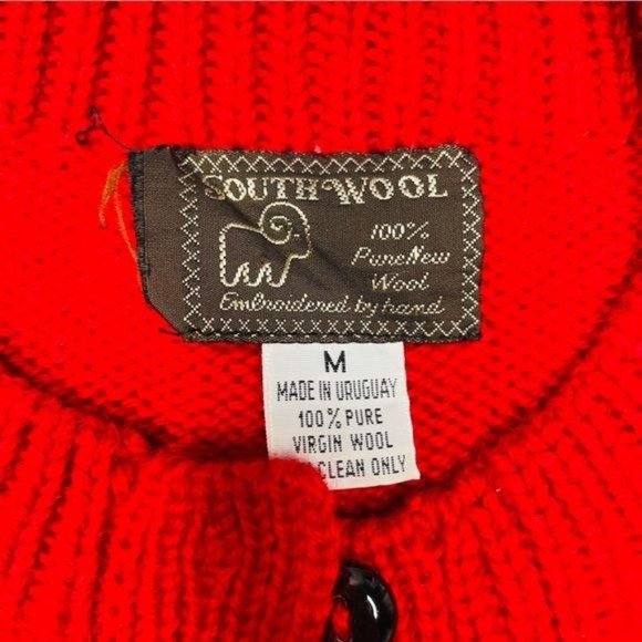 Vintage southern wool hand embroidered bear Christmas sweater size medium - Picture 4 of 5